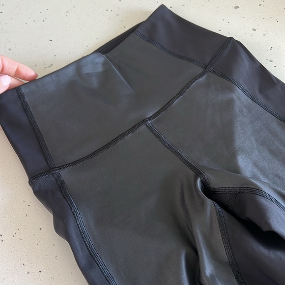 Lululemon Mixed textile Leggings - Picture 3 of 8